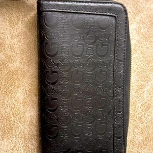 Guess Wallet. Used.